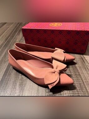 Tory Burch Rosalind Pink Suede Leather Sole Bow Ballet Flats Size US 6 w/box